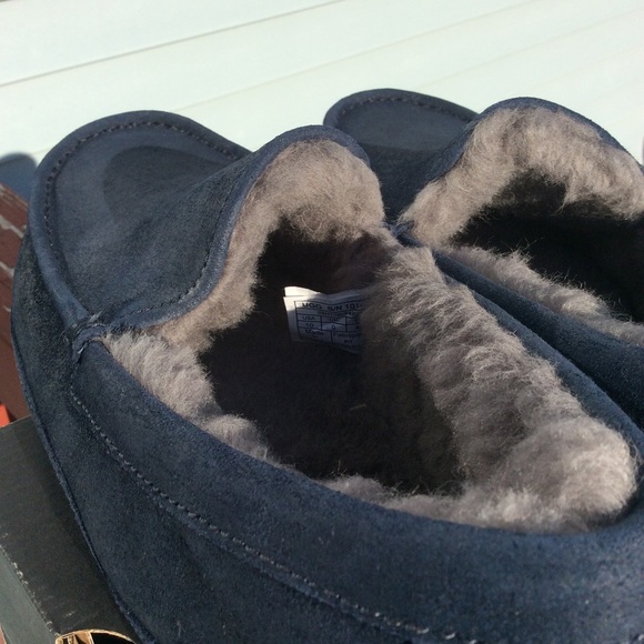 UGG ASCOT SLIPPERS - Picture 7 of 8